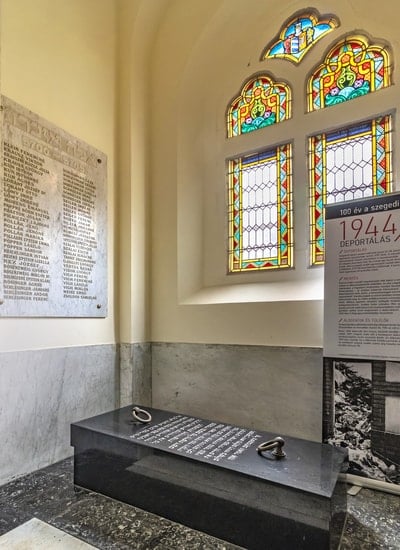 Holocaust Memorial Tombs