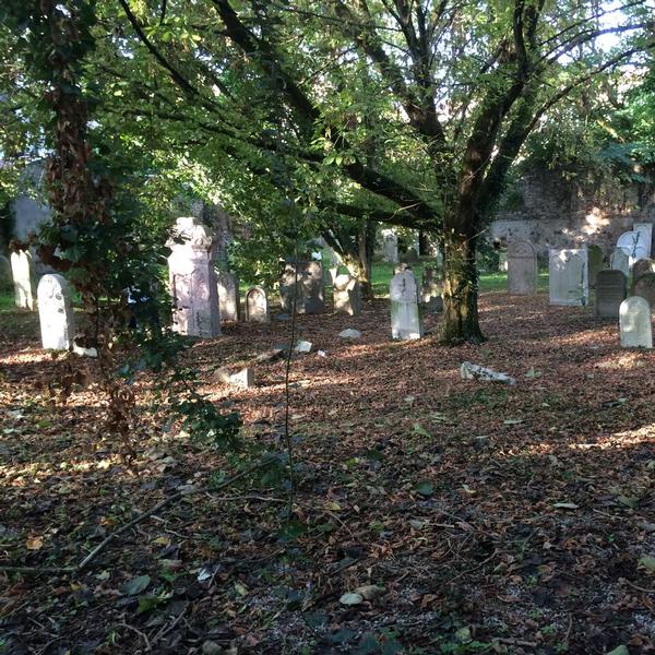 Via Wiel Jewish cemetery